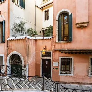 Casa Verardo Residenza D'epoca מלון